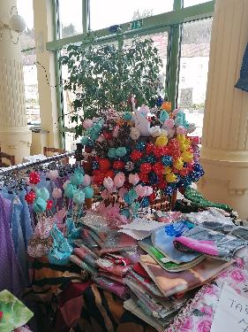 VELIKONOCE V KOLON�D�